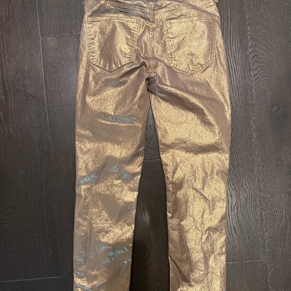 Gap High Rise Metallic Vintage Slim Jeans
Size 28  6 regular - Picture 3 of 5